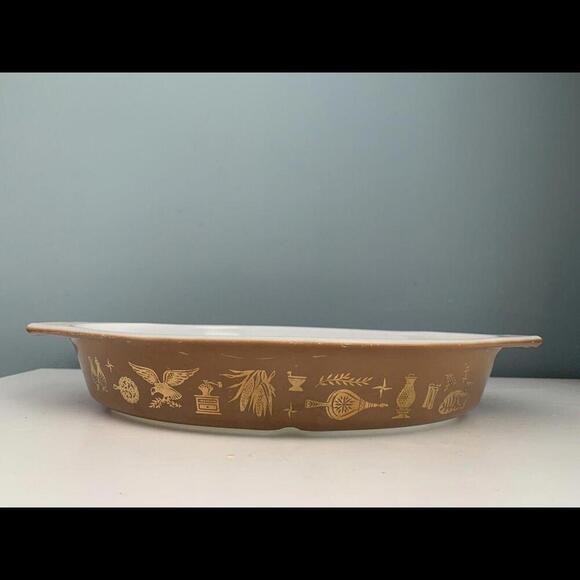 PYREX Early Americana Divided Casserole Brown Gold Cat Eagle 1 1/2 quart Vintage - Picture 2 of 11